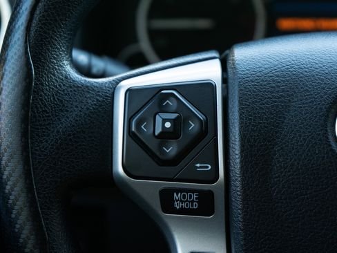 Used 2016 Toyota Tundra SR5 image 21