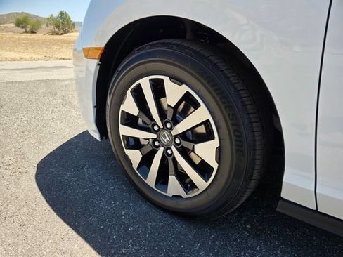 New 2026 Honda Odyssey EX-L image 10