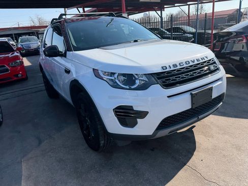 Used 2018 Land Rover Discovery Sport SE image 9