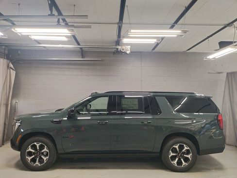 New 2026 GMC Yukon XL AT4 Ultimate AWD/4WD image 19