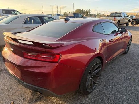 Used 2017 Chevrolet Camaro LT w/ Technology Package image 10