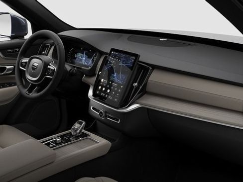 New 2026 Volvo XC90 B6 Plus w/ Protection Package Premier image 7