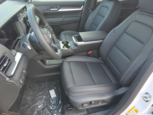 New 2027 GMC Terrain Elevation w/ Elevation Premium Package AWD/4WD image 23