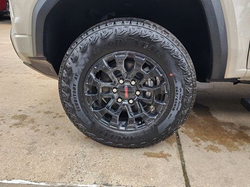 New 2026 GMC Canyon Elevation w/ Convenience Package image 52