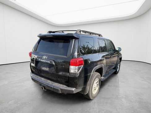 Used 2012 Toyota 4Runner SR5 AWD/4WD image 6