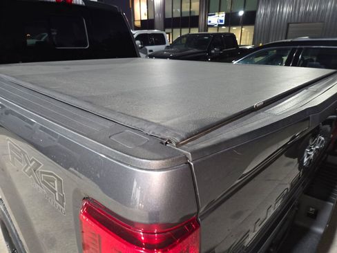 Used 2022 Ford F250 Lariat w/ Black Appearance Package image 16