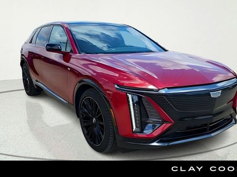 Certified 2025 Cadillac Lyriq Sport RWD image 1