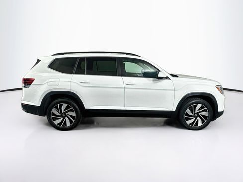 Used 2025 Volkswagen Atlas SE FWD image 10