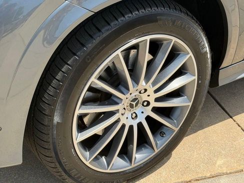 Used 2024 Mercedes-Benz GLE 350 4MATIC image 9