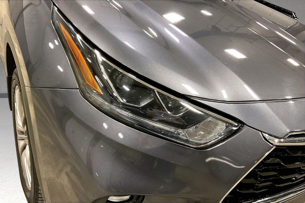 Used 2022 Toyota Highlander Platinum AWD/4WD image 34