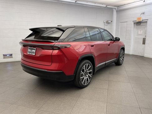 New 2025 Jeep Wagoneer S Limited image 4