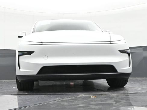Used 2026 Tesla Model Y Long Range AWD/4WD image 28