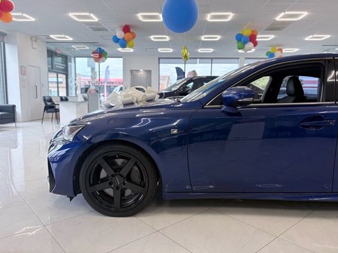 Used 2017 Lexus IS 200t F Sport w/ F Sport Package RWD image 6