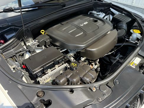 Used 2018 Jeep Grand Cherokee Altitude AWD/4WD image 12
