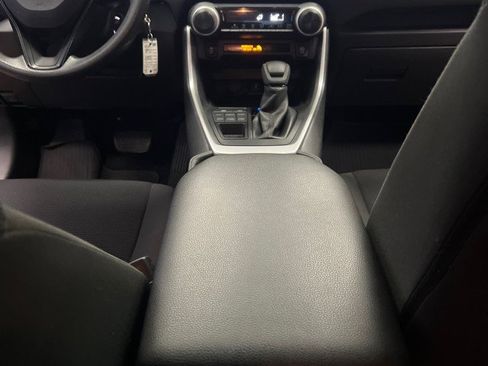 Used 2020 Toyota RAV4 LE image 20