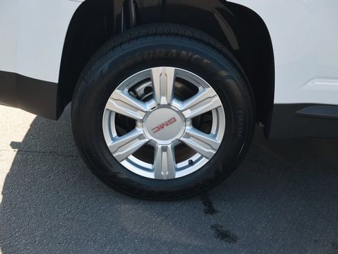 Used 2015 GMC Terrain SLE w/ Convenience Package FWD image 9