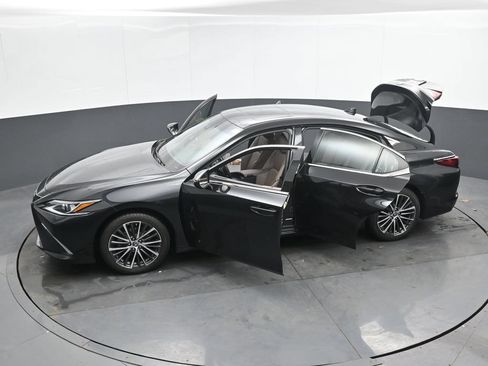Used 2023 Lexus ES 350 w/ Premium Package FWD image 49