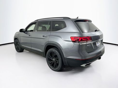 Used 2023 Volkswagen Atlas SE image 7