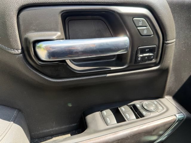 Used 2021 Chevrolet Silverado 1500 LTZ AWD/4WD image 16