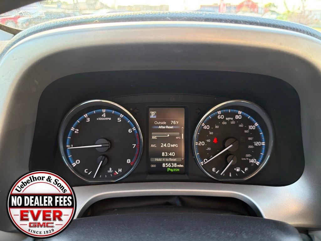 Used 2017 Toyota RAV4 Limited FWD image 28