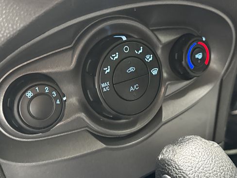 Used 2016 Ford Fiesta S image 32