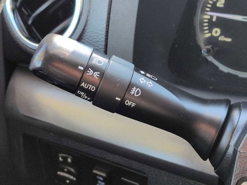 Used 2020 Toyota Tundra SR5 w/ SR5 Upgrade Package image 27