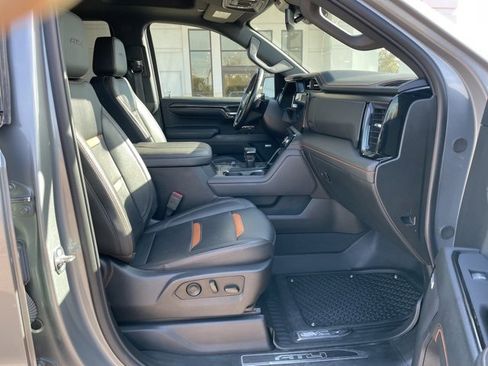 Used 2024 GMC Sierra 1500 AT4 w/ AT4 Premium Package image 29