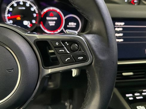 Used 2023 Porsche Cayenne AWD/4WD image 29