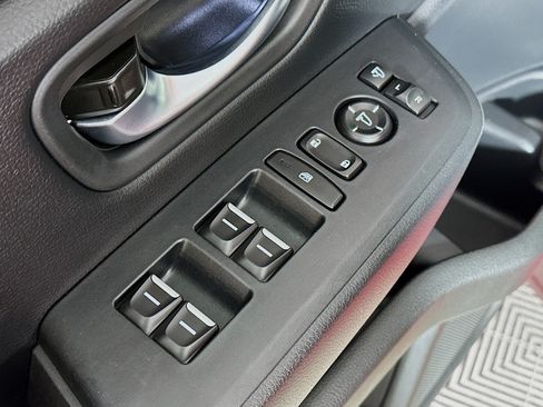 Used 2025 Honda Pilot Elite image 18