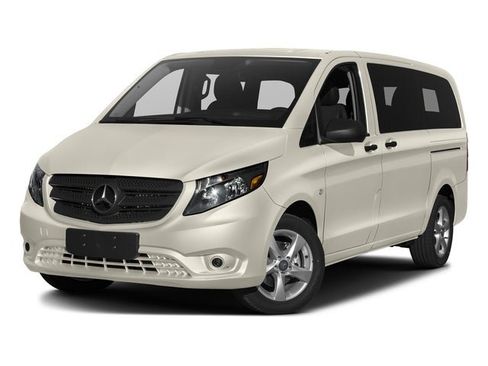 Used 2016 Mercedes-Benz Metris Passenger image 1