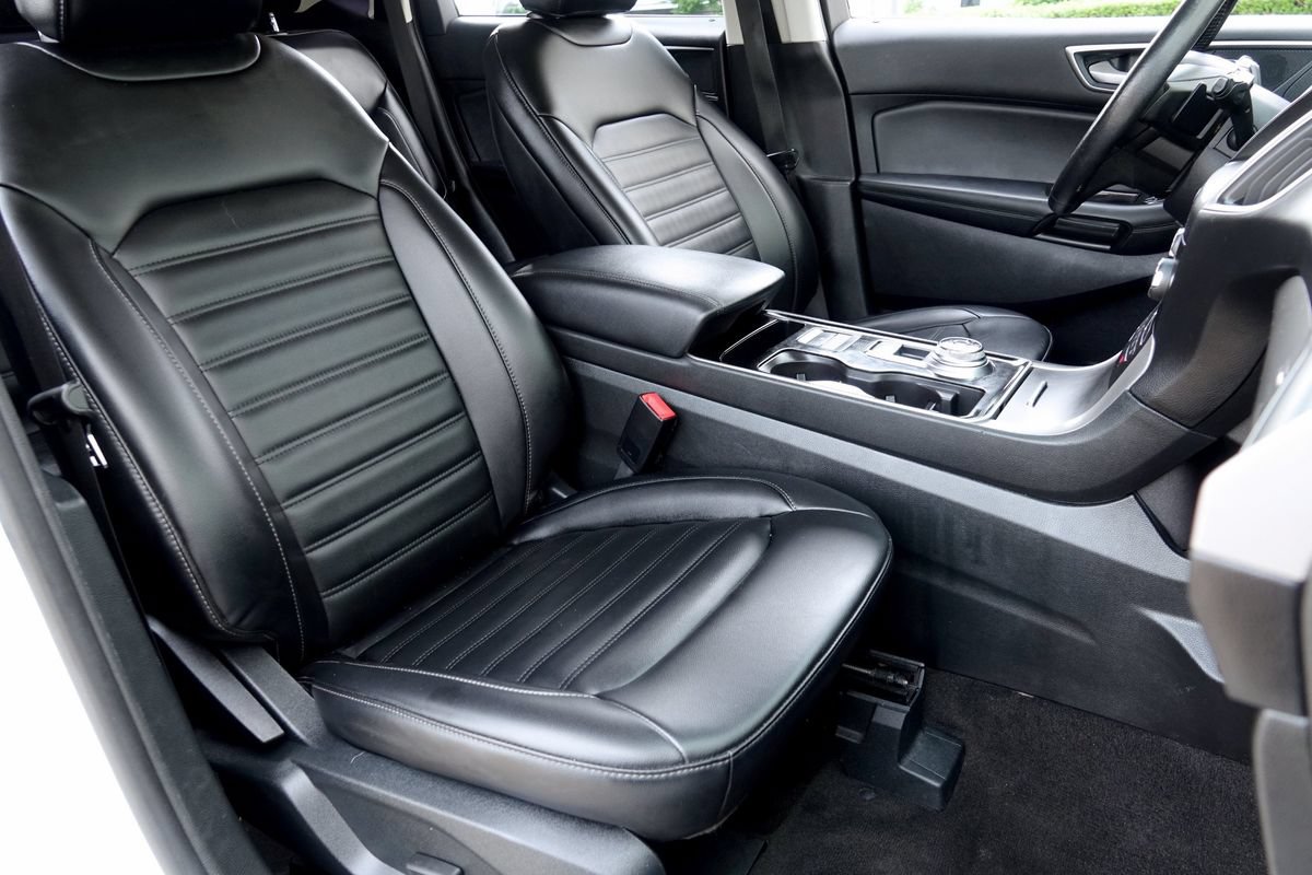 Used 2020 Ford Edge SEL w/ Convenience Package AWD/4WD image 8