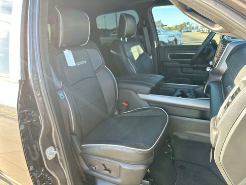 New 2026 RAM 3500 Laramie AWD/4WD image 25
