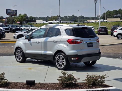 Used 2020 Ford EcoSport Titanium FWD image 4