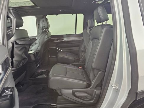 New 2026 Jeep Grand Wagoneer Limited image 34