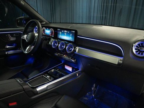 New 2026 Mercedes-Benz GLB 250 image 15