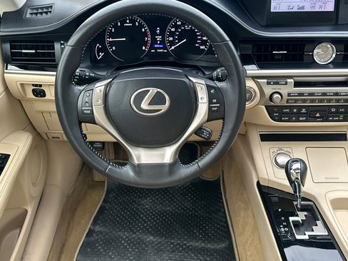 Used 2014 Lexus ES 350 image 11