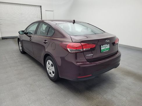 Used 2017 Kia Forte LX FWD image 5
