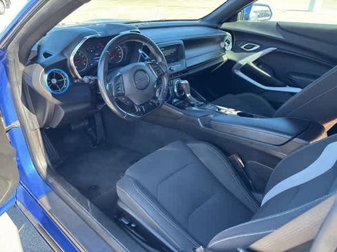 Used 2019 Chevrolet Camaro LT w/ RS Package image 9