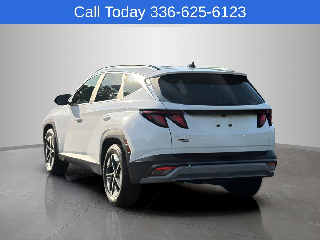 Used 2025 Hyundai Tucson SEL FWD image 3