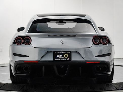 Used 2018 Ferrari GTC4Lusso AWD/4WD image 15
