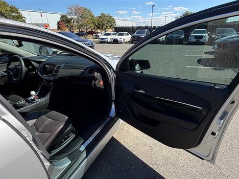 Used 2016 Chevrolet SS image 32