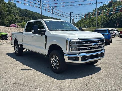 Used 2024 Ford F250 Lariat w/ Lariat Ultimate Package AWD/4WD image 3