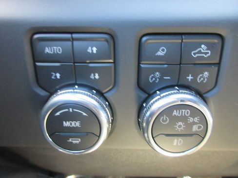 New 2026 GMC Sierra 1500 AT4X w/ AT4X AEV Edition image 18