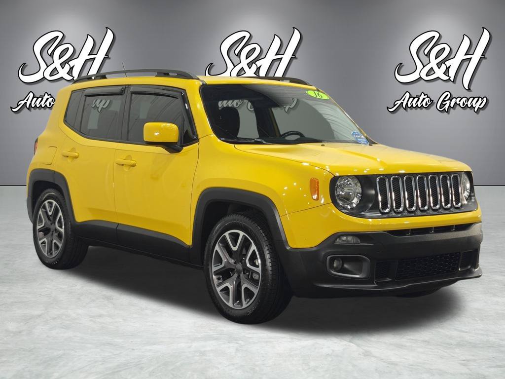 Used 2016 Jeep Renegade Latitude FWD image 2
