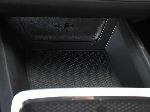 Used 2026 Chevrolet Equinox LT w/ Convenience Package II image 20