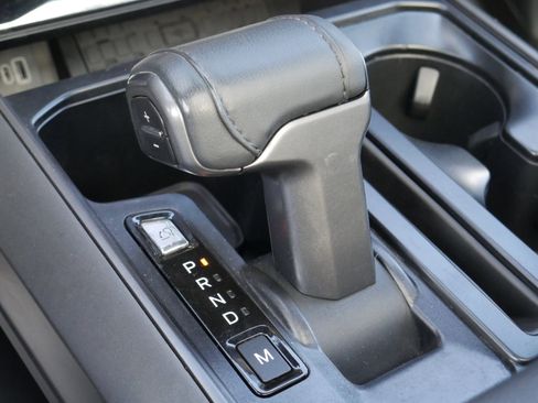 Certified 2025 Ford F150 Lariat w/ Equipment Group 502A High image 18