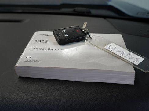 Used 2018 Chevrolet Silverado 1500 LT w/ All Star Edition image 37