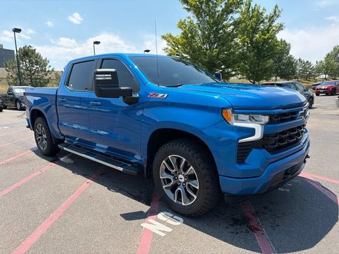 Used 2022 Chevrolet Silverado 1500 RST w/ Convenience Package II AWD/4WD image 3