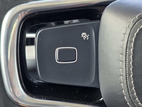 Certified 2025 Lincoln Navigator Reserve AWD/4WD image 15