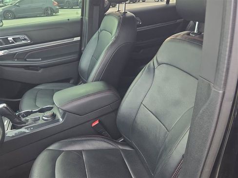 Used 2017 Ford Explorer Sport AWD/4WD image 8